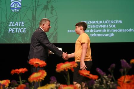 ZLATE PETICE 38 FOTO LJUBO VUKELIČ